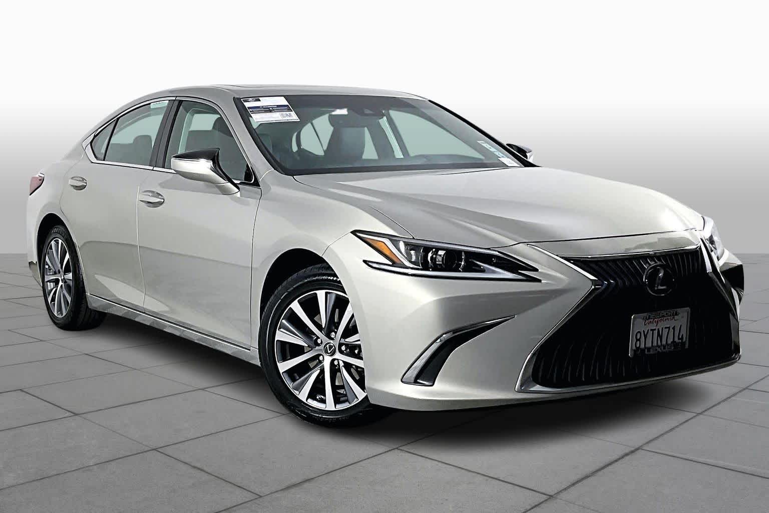 2021 Lexus ES 350 photo 2