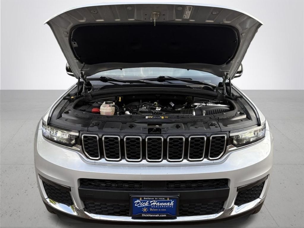 2022 Jeep Grand Cherokee Limited photo 4