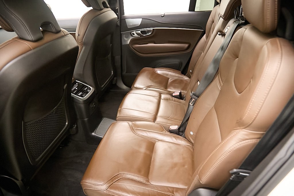 2024 VOLVO XC90 - Image 21