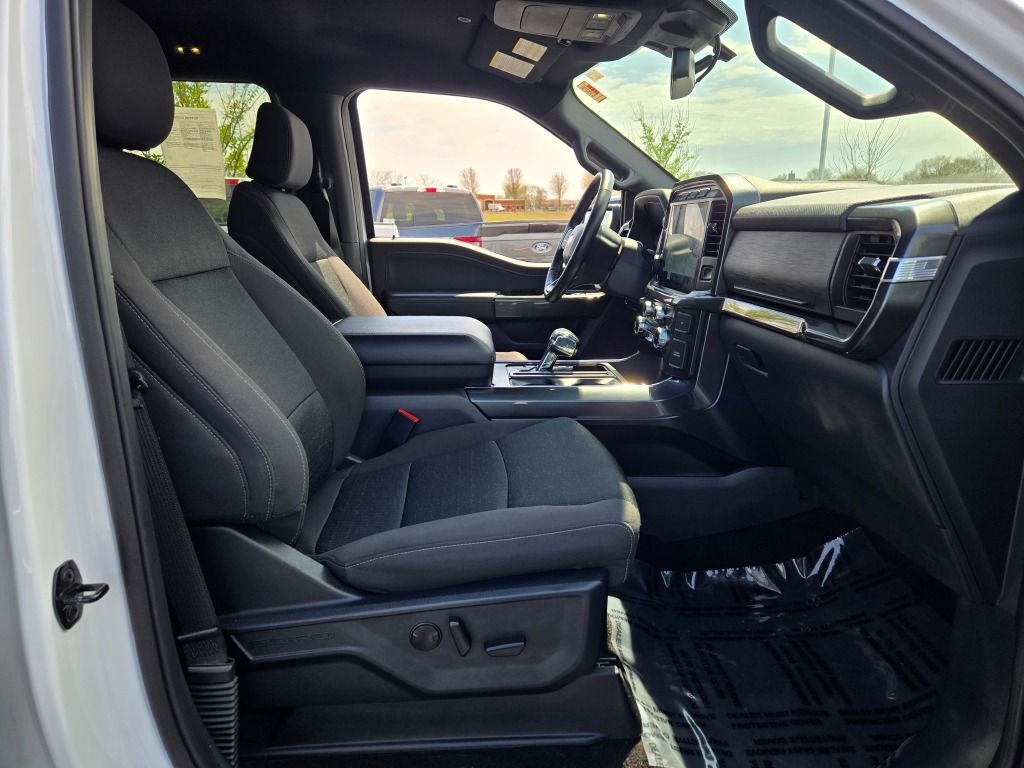 2022 Ford F-150 XLT photo 4