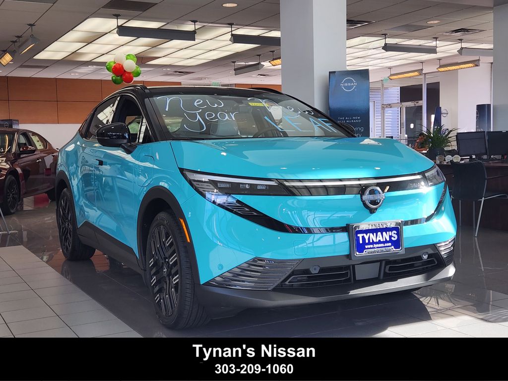 2026 Nissan LEAF Platinum+'s photo