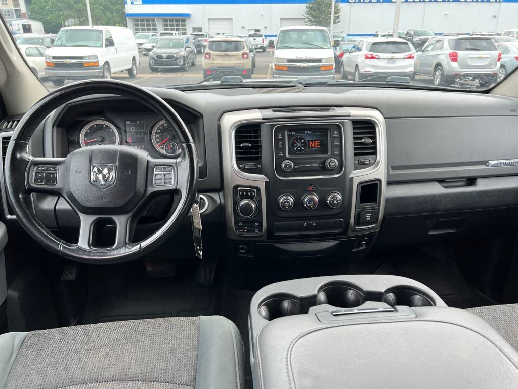 2016 Ram 1500 Big Horn photo 23