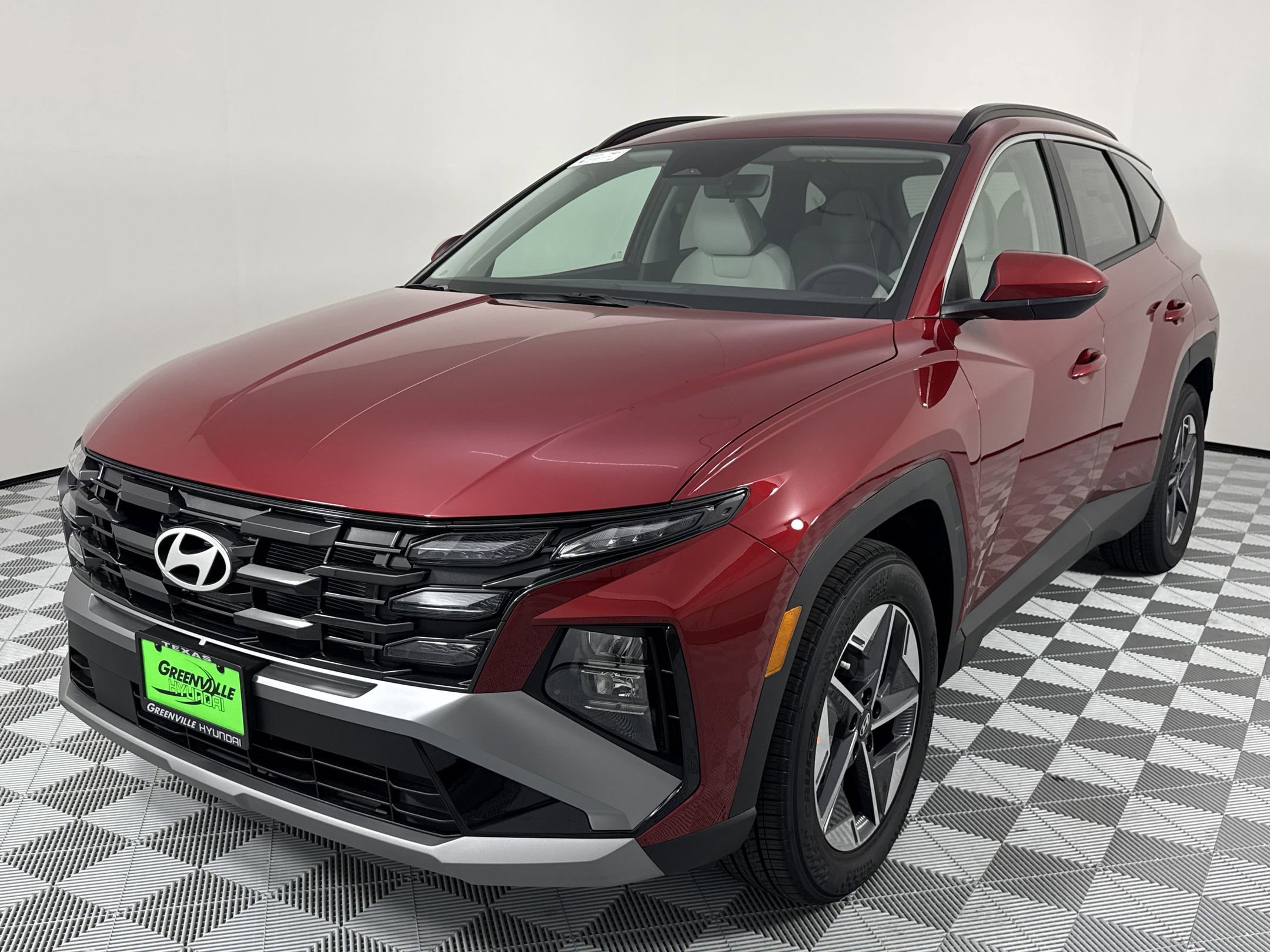 2025 Hyundai Tucson SEL photo 2