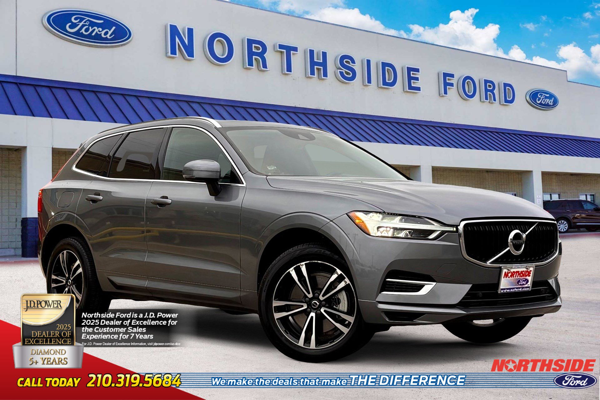 2020 Volvo XC60 Momentum's photo