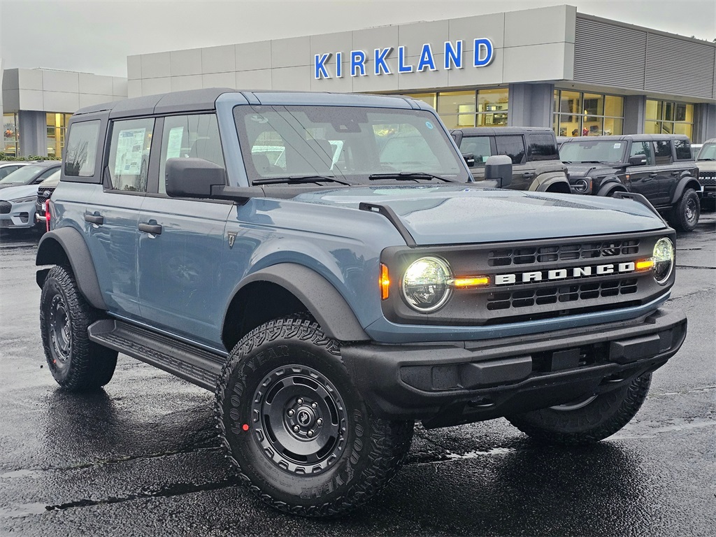 2025 Ford Bronco 4-Door Base's photo