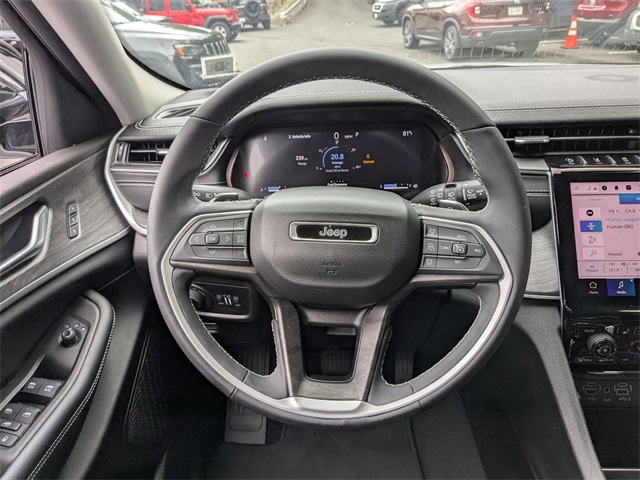 2023 Jeep Grand Cherokee Limited photo 12