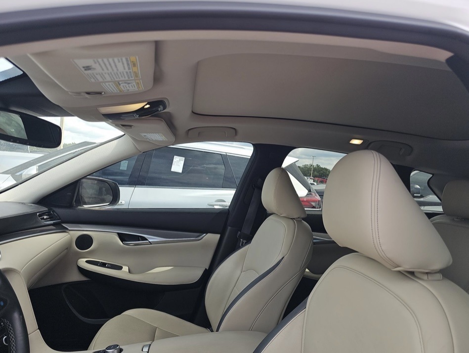 2022 Infiniti QX50 Luxe photo 6