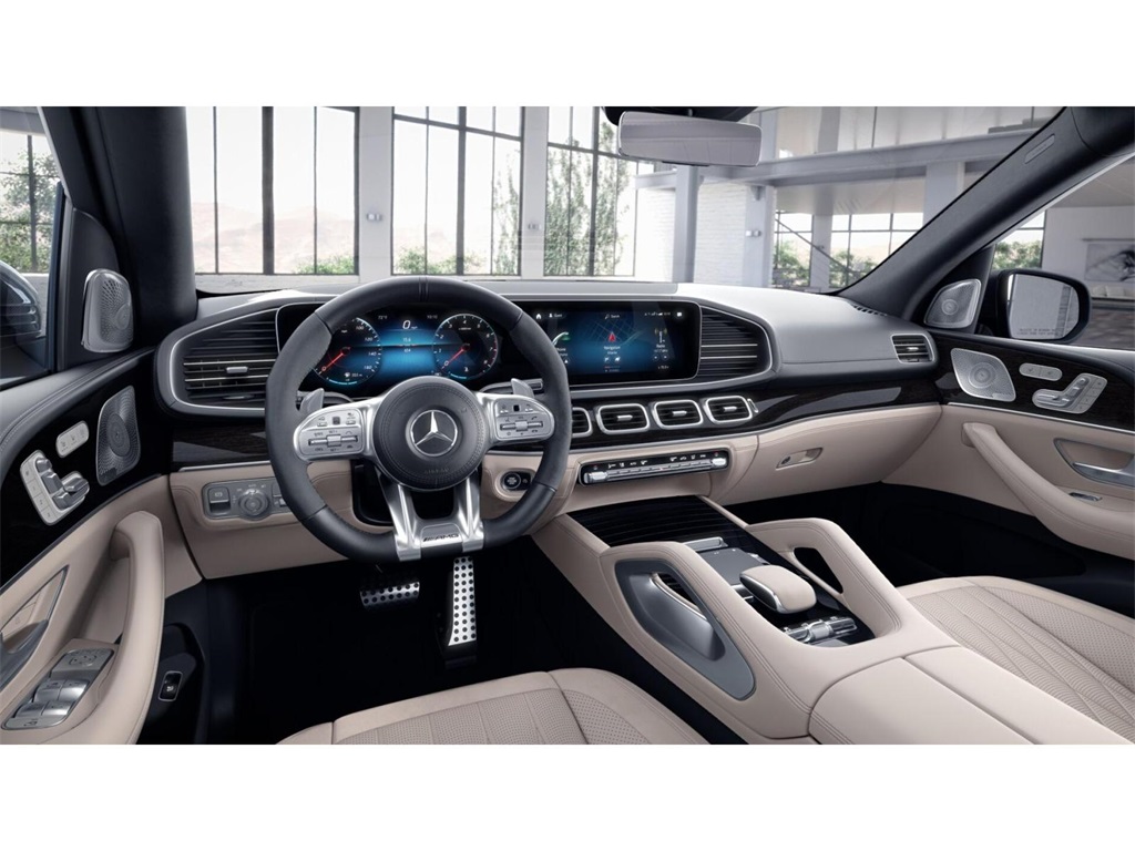 2023 Mercedes Benz GLS 63 AMG 4MATIC photo 3