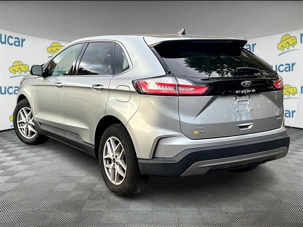 2023 Ford Edge SEL photo 4