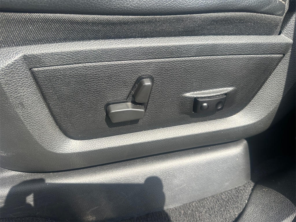 2021 Ram 2500 Laramie photo 27