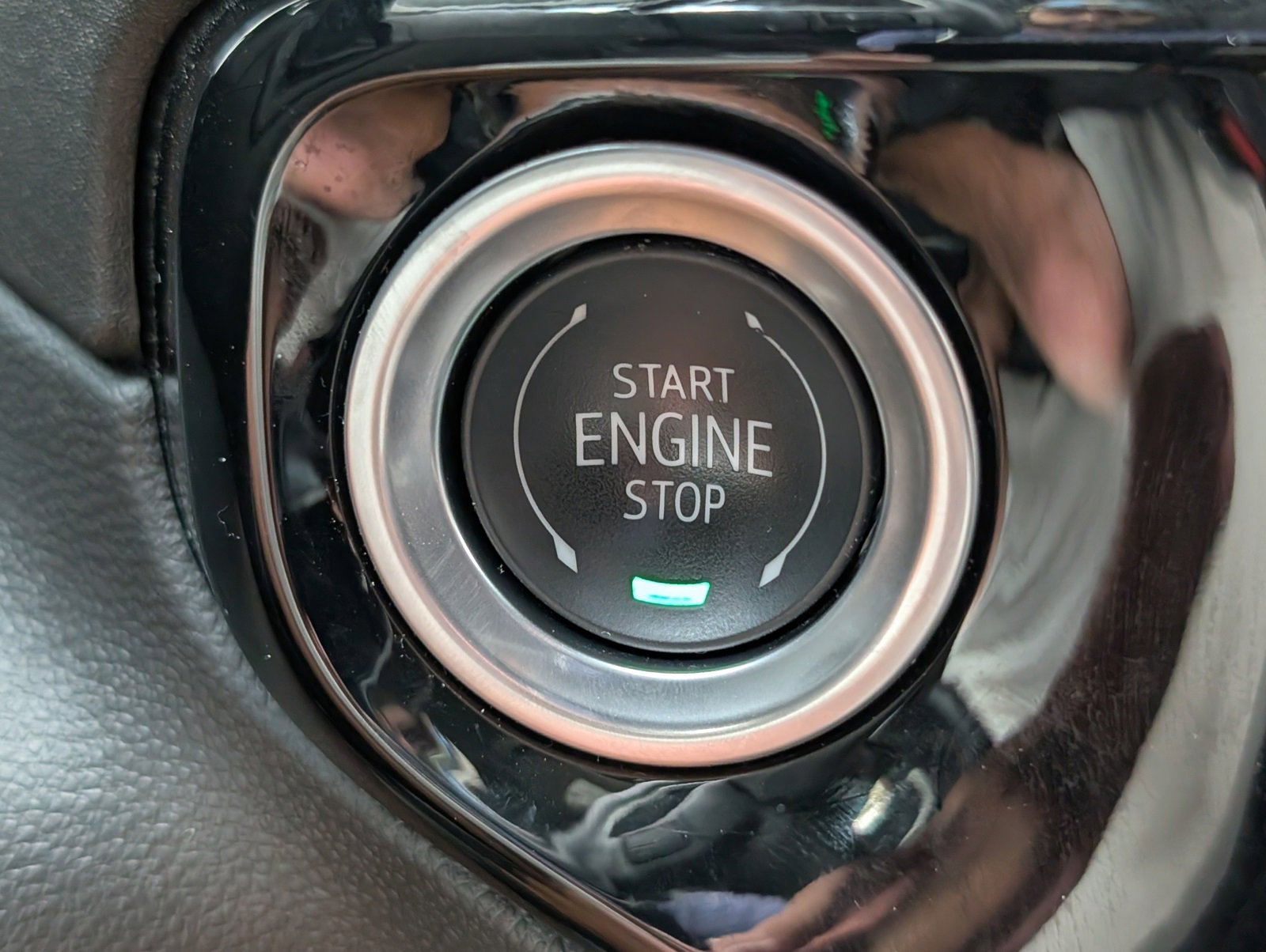 2025 Chevrolet Silverado 1500 LT photo 14