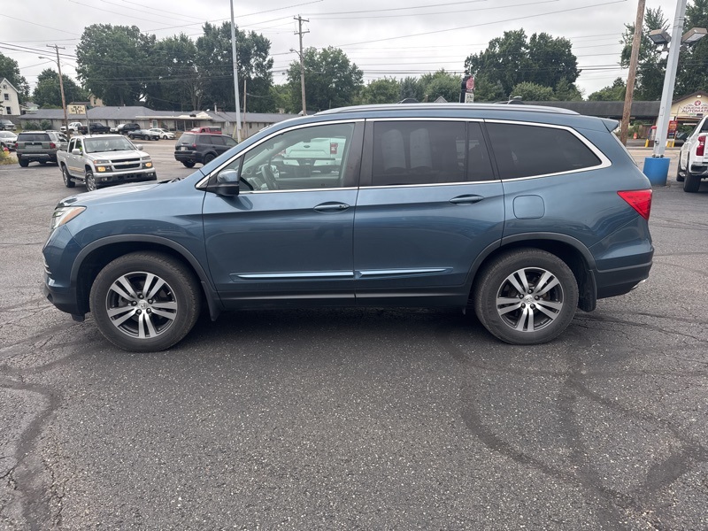 2017 Honda Pilot EX photo 4