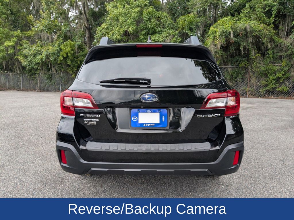 2018 Subaru Outback 2.5i Limited photo 3