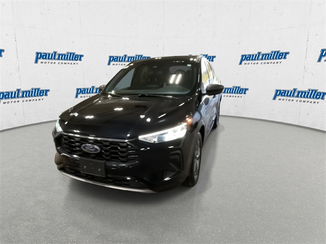 2023 Ford Escape ST-Line photo 4