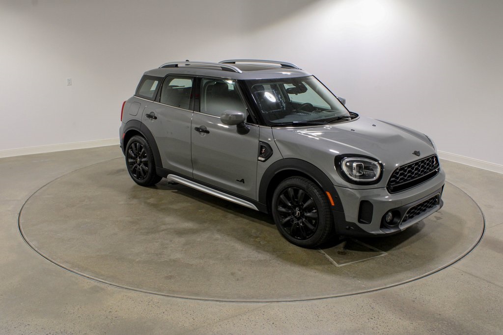 2023 Mini Countryman S Iconic photo 7
