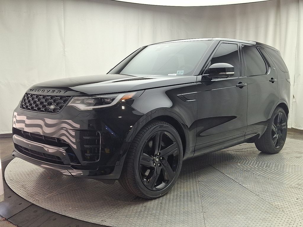 2024 Land Rover Discovery Dynamic SE's photo