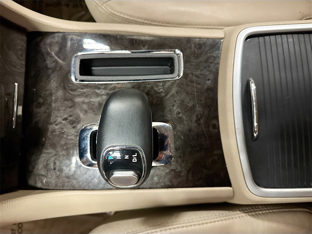 2013 Chrysler 300 Base photo 25