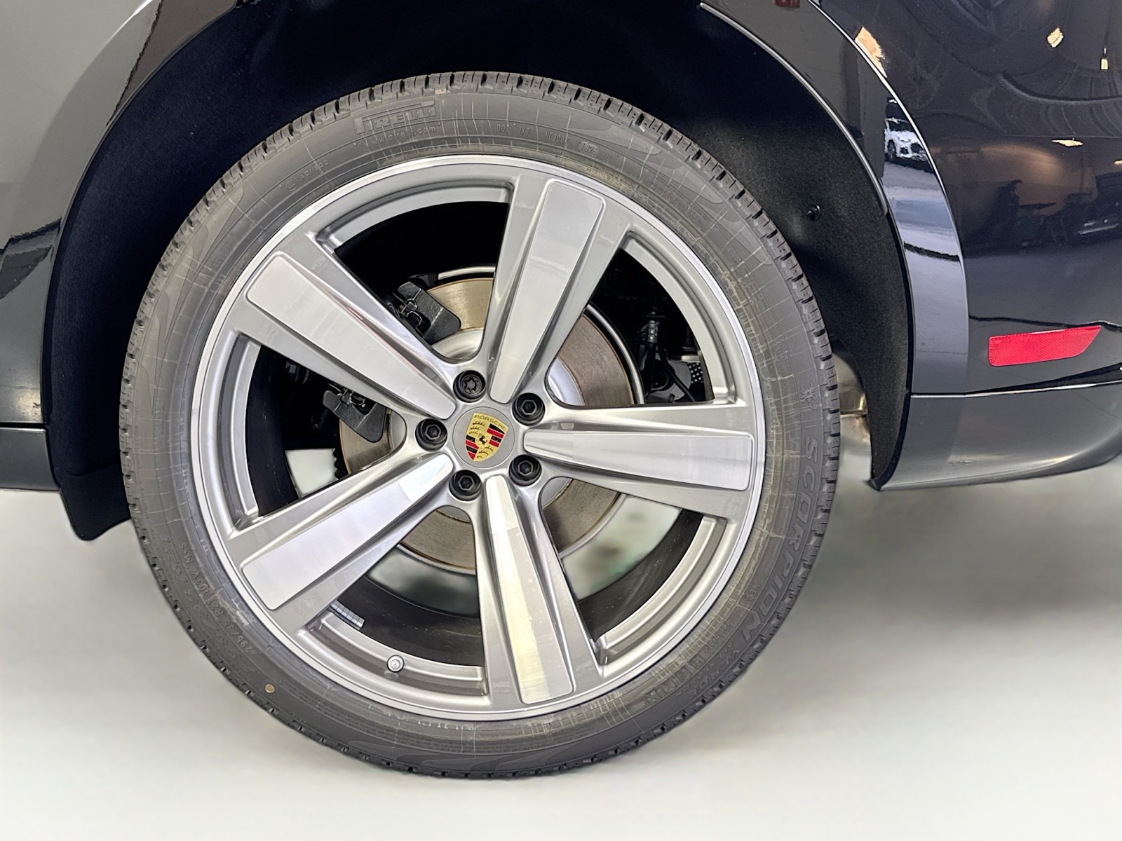 2025 Porsche Macan T photo 22