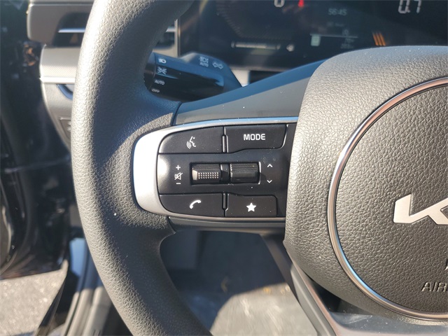 2025 Kia K5 LXS photo 12