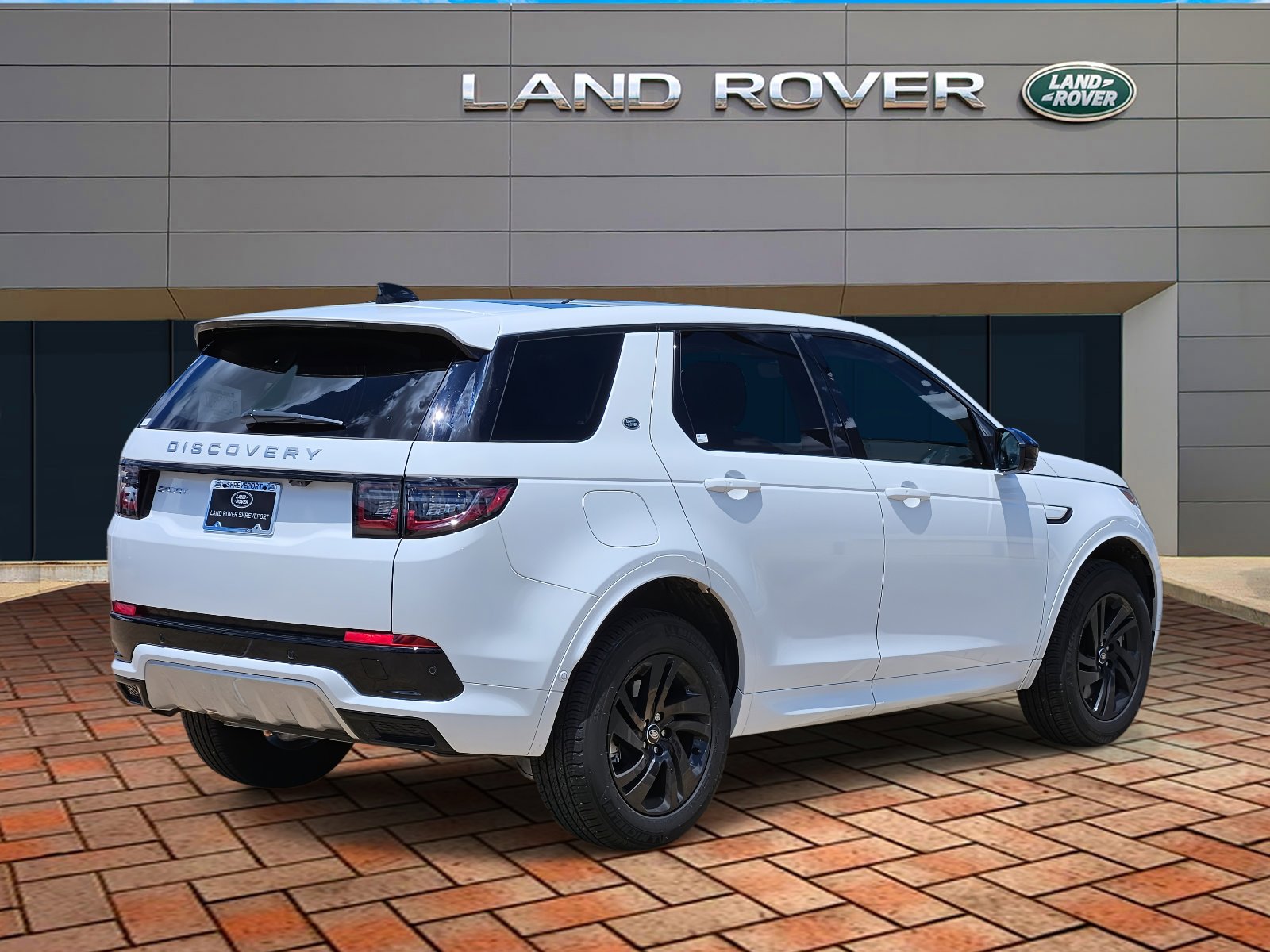2025 Land Rover Discovery Sport S photo 4
