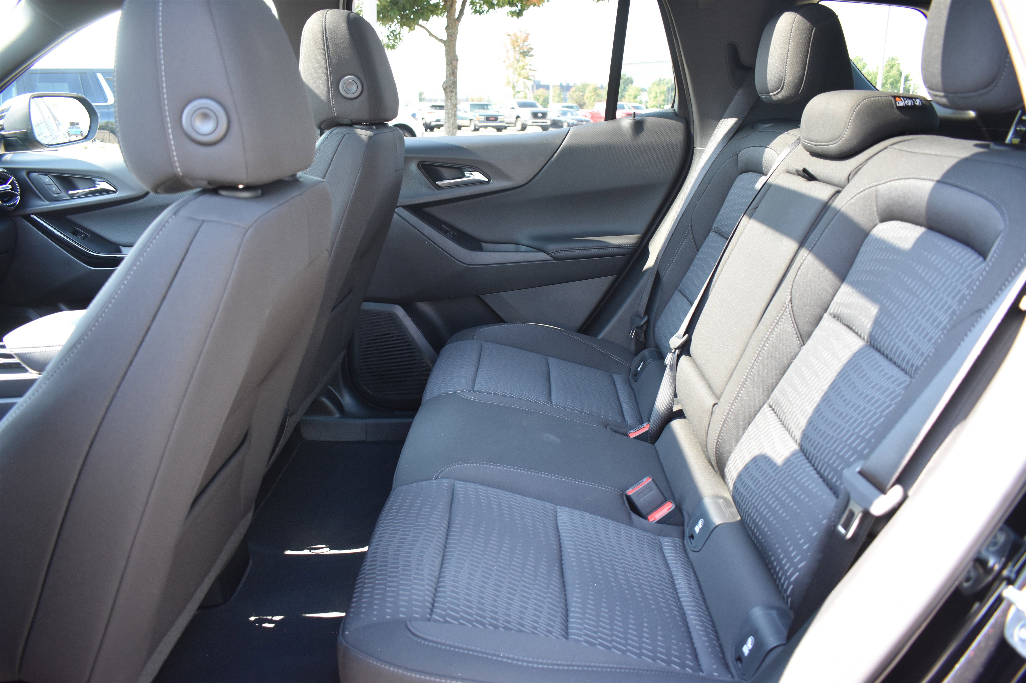 2026 Chevrolet Equinox LT photo 5