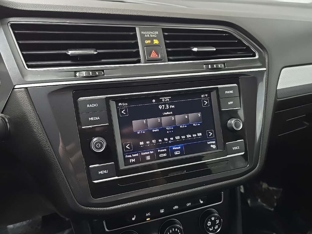 2022 Volkswagen Tiguan S photo 24