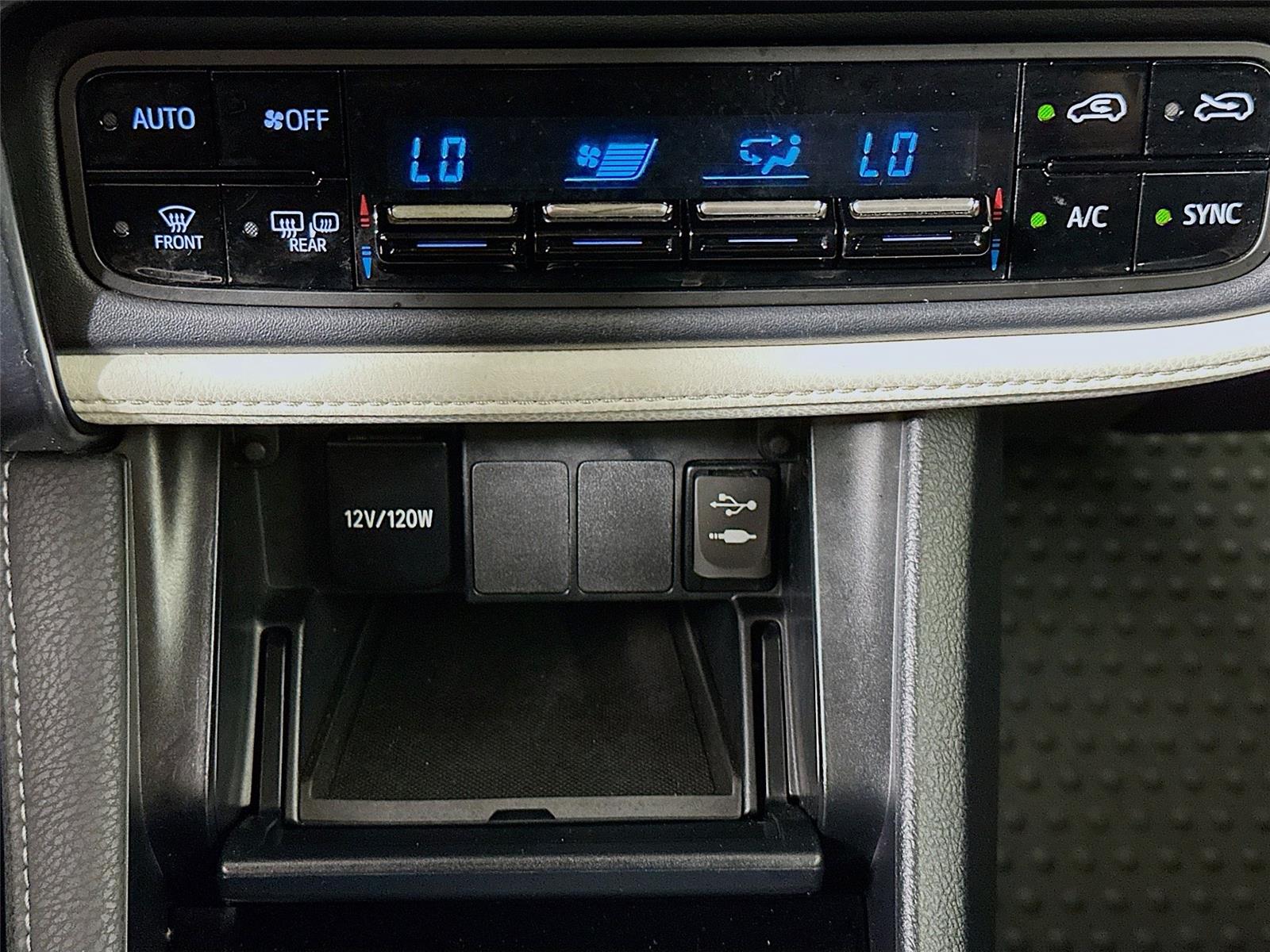 2017 Toyota Corolla iM Base photo 15
