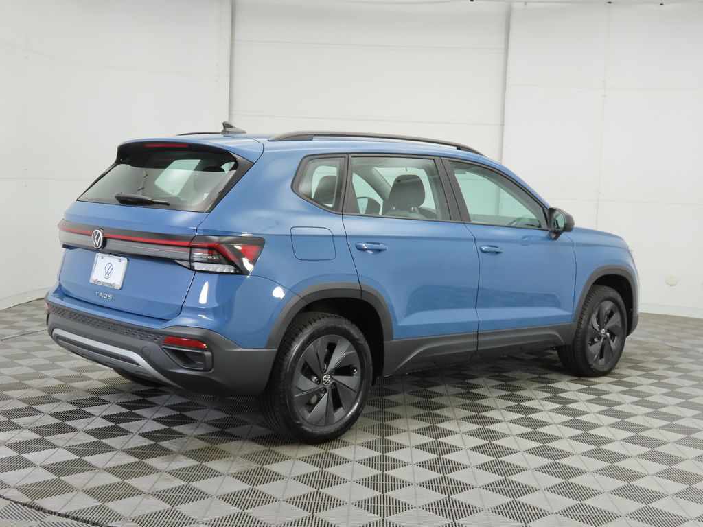 2025 Volkswagen Taos S photo 5
