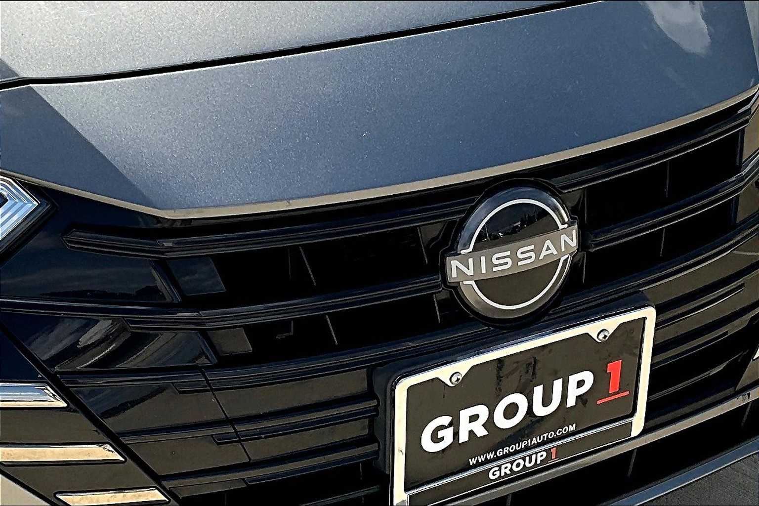 2023 Nissan Versa S photo 27