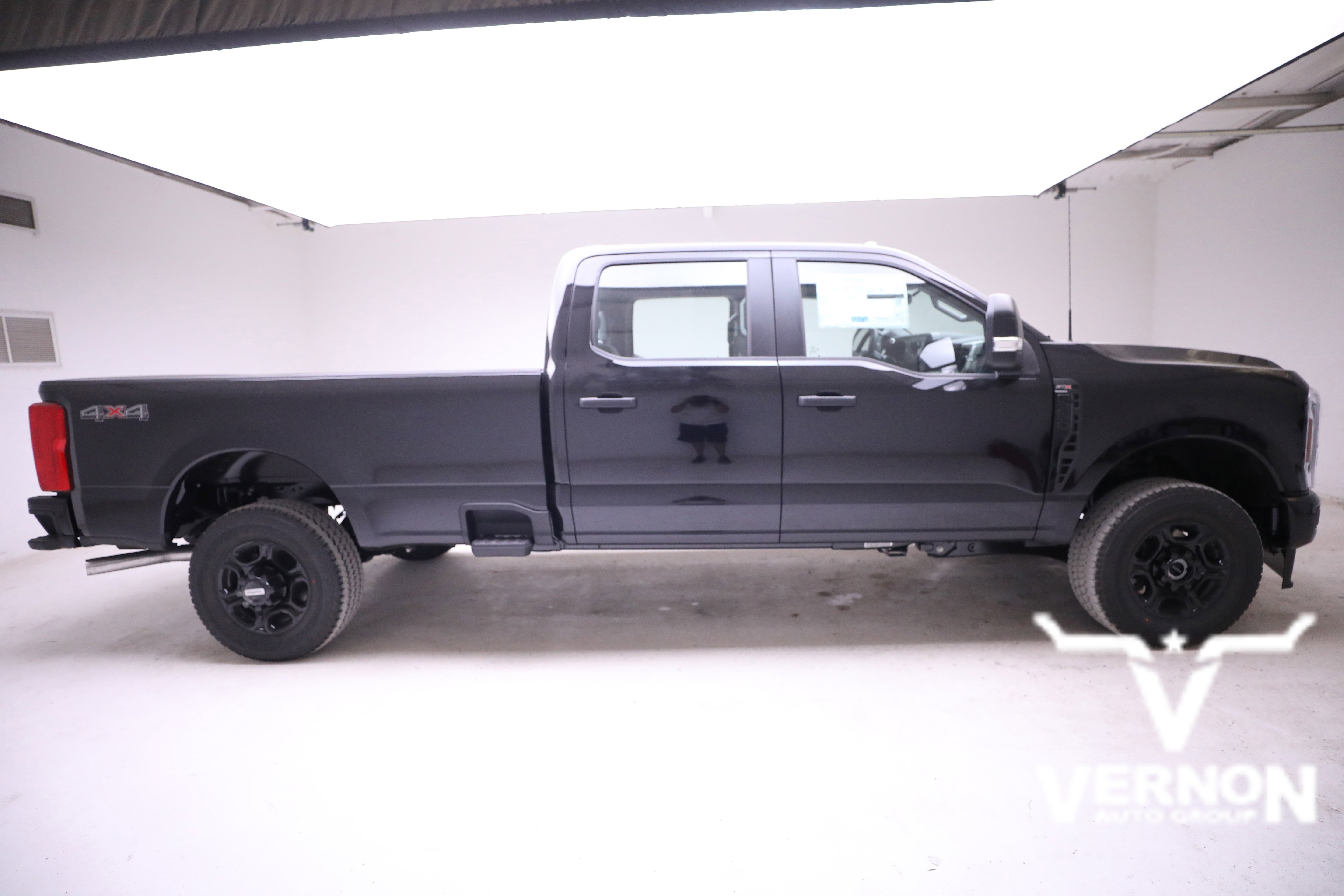 2026 Ford F-350 XL photo 2