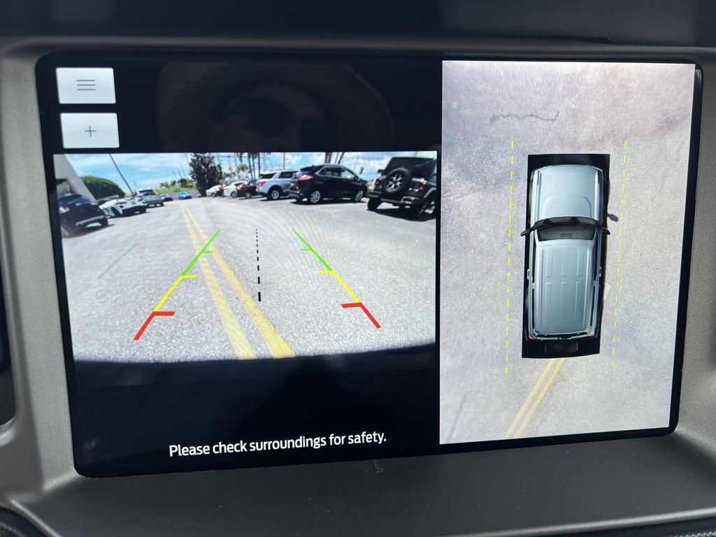 2023 Ford Bronco Outer Banks photo 5