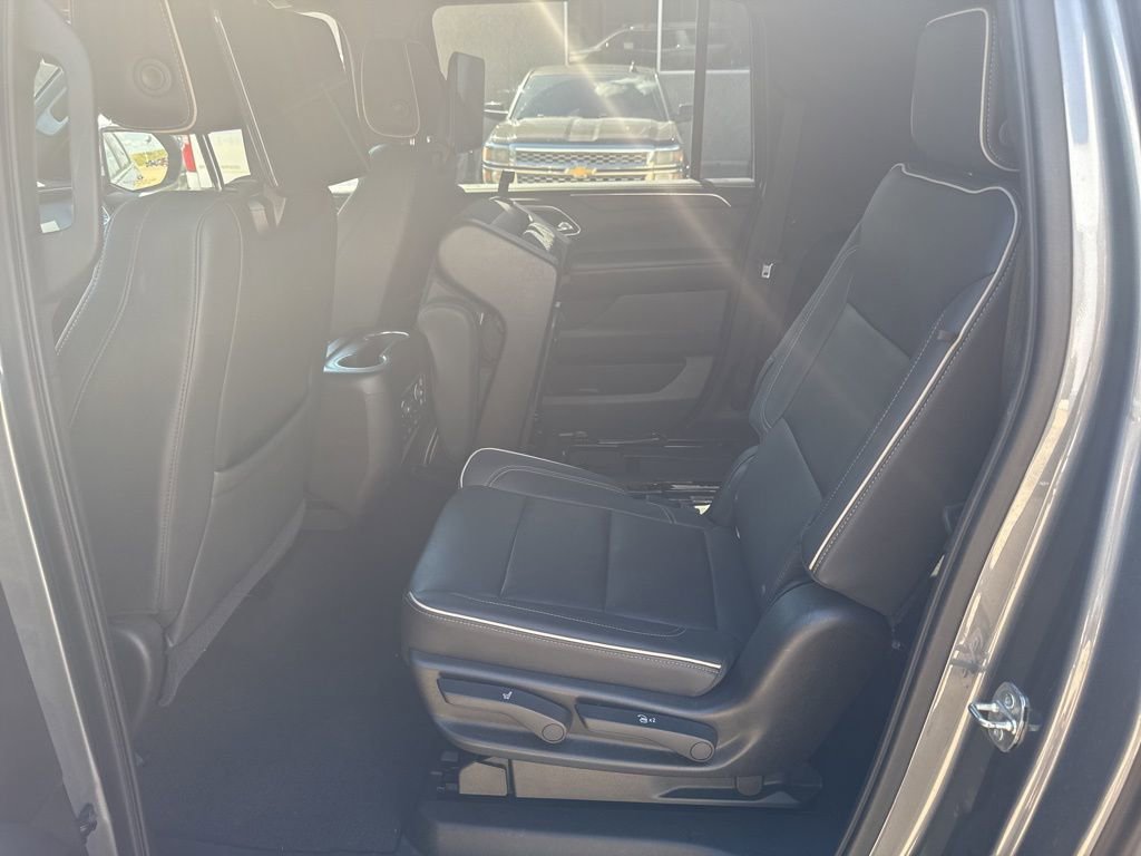 2021 Chevrolet Suburban Premier photo 15
