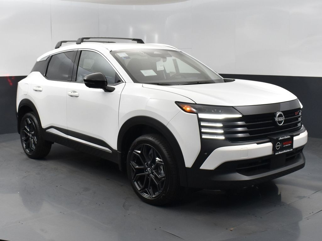 2026 Nissan KICKS SR's photo