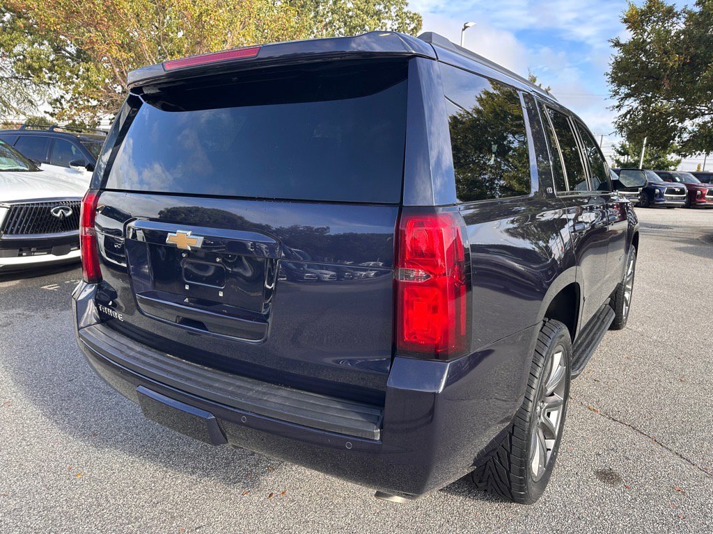 2017 Chevrolet Tahoe LT photo 3