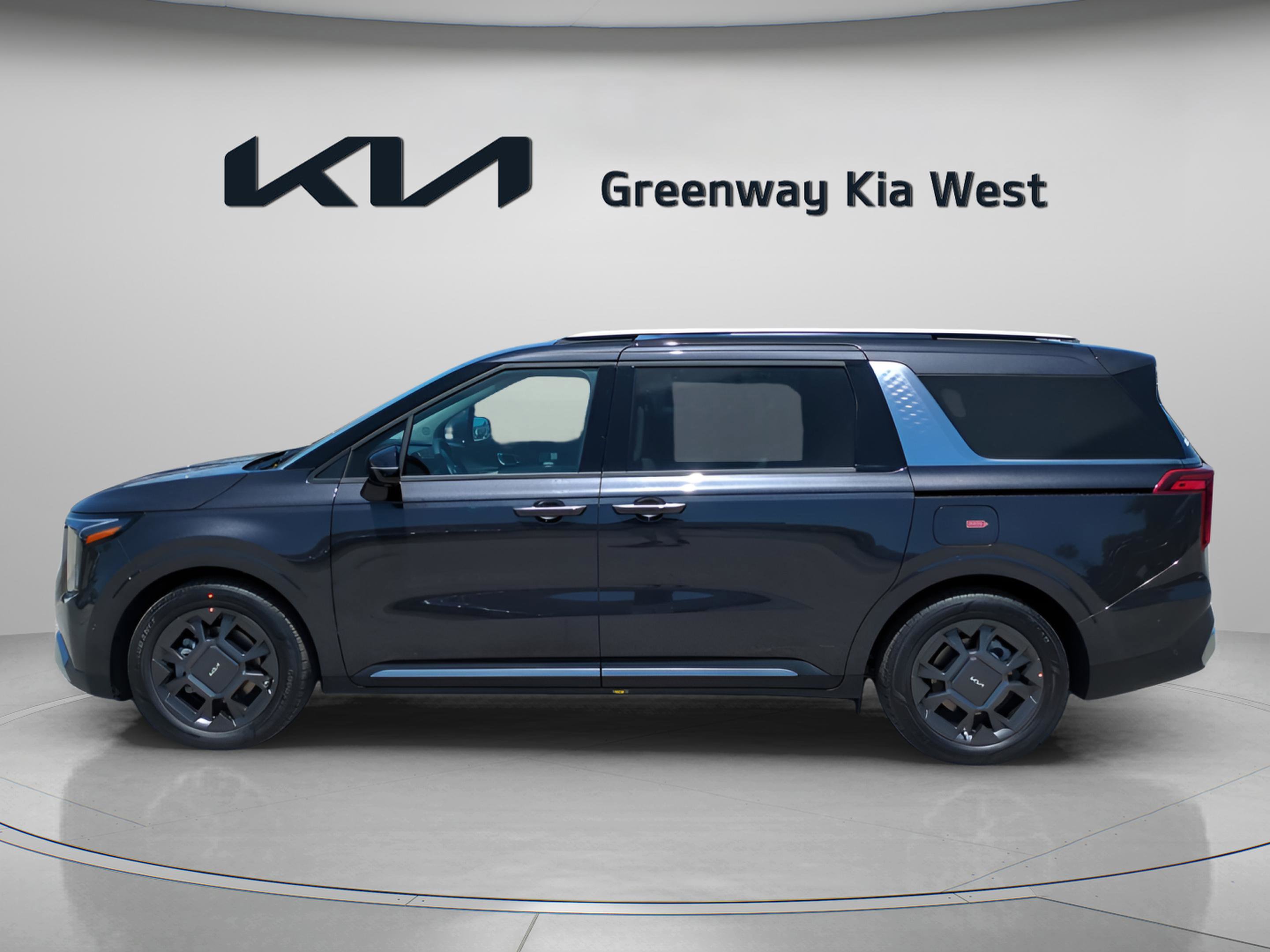 2025 Kia Carnival SX photo 4