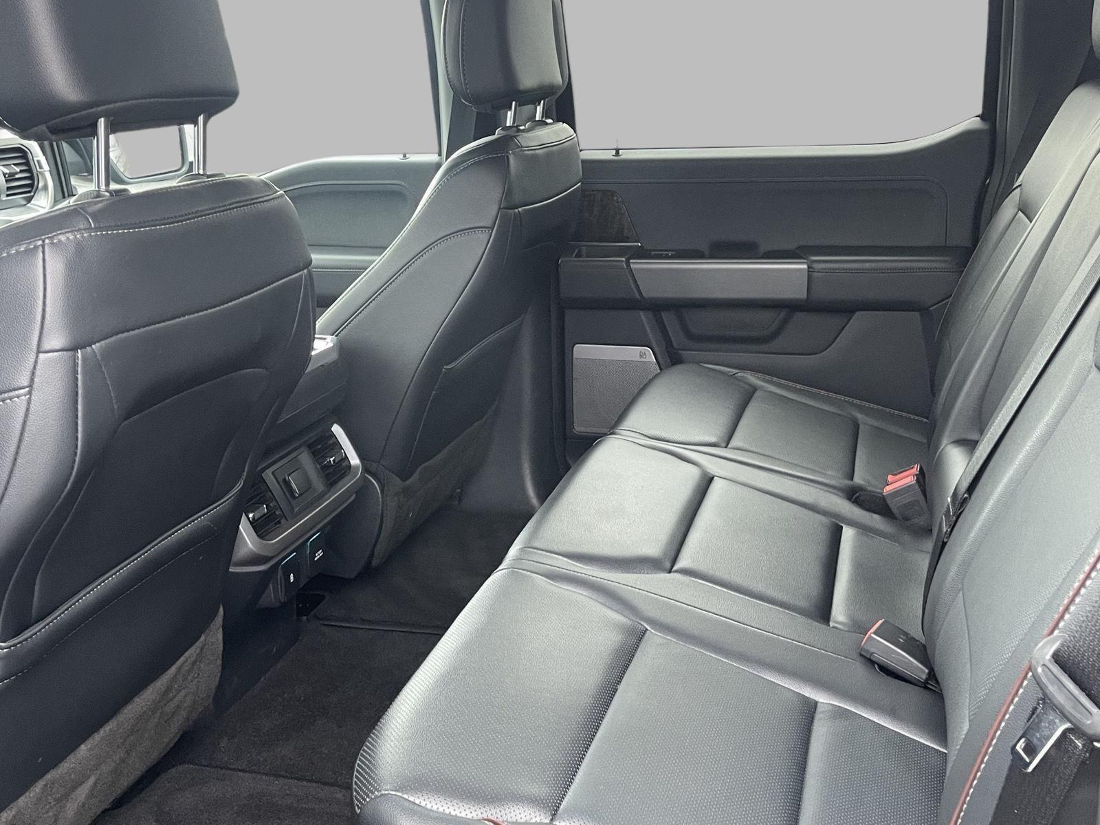 2023 Ford F-150 Lariat photo 18