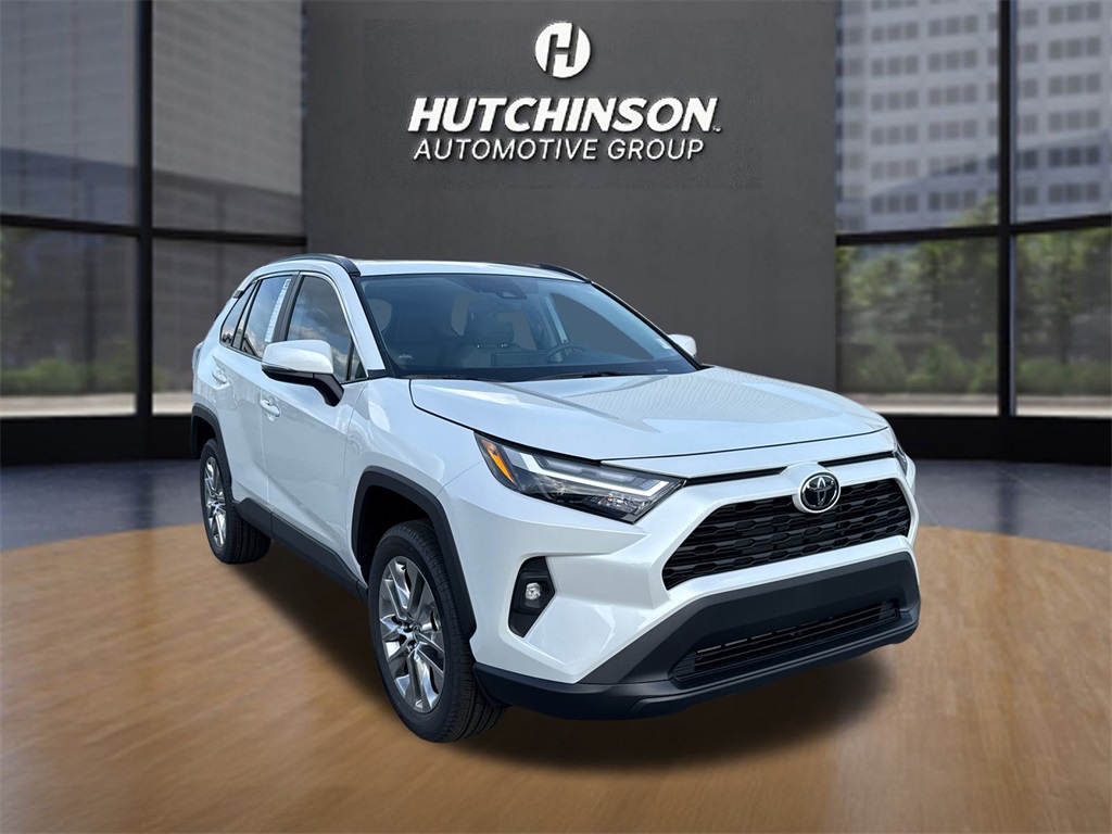 2025 Toyota RAV4 XLE Premium's photo