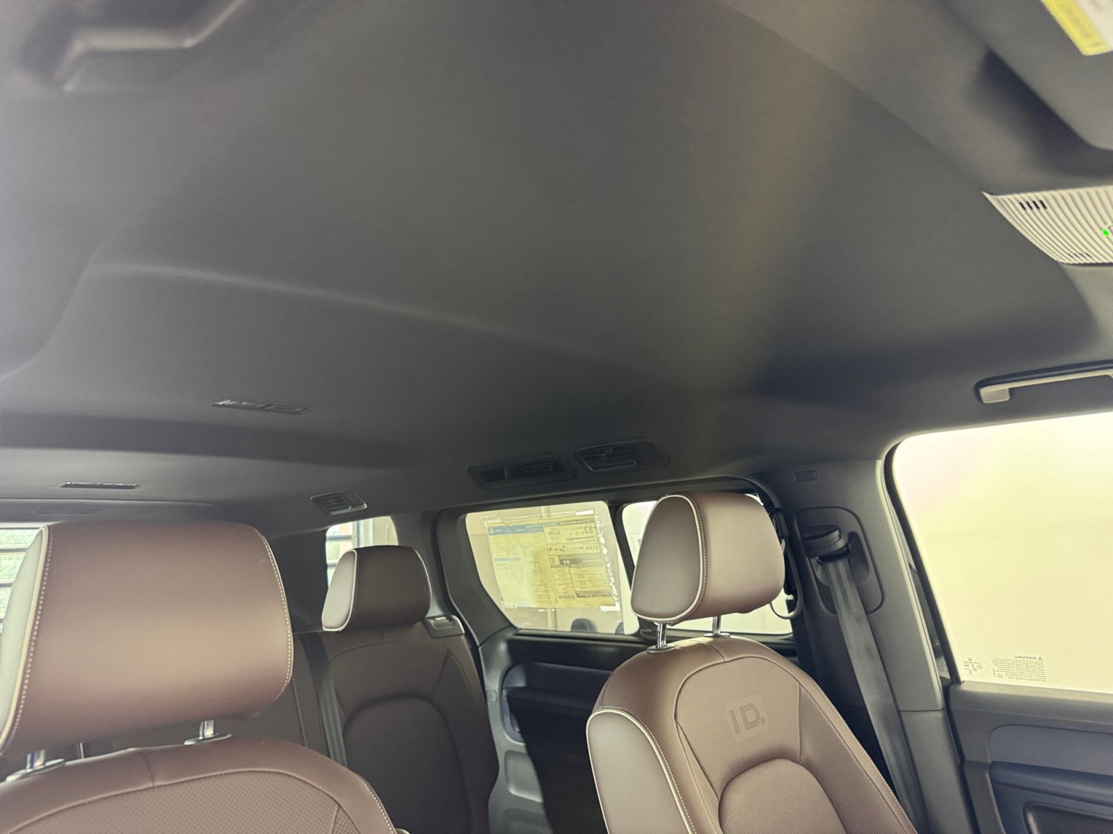 2025 Volkswagen ID. Buzz Pro S photo 4