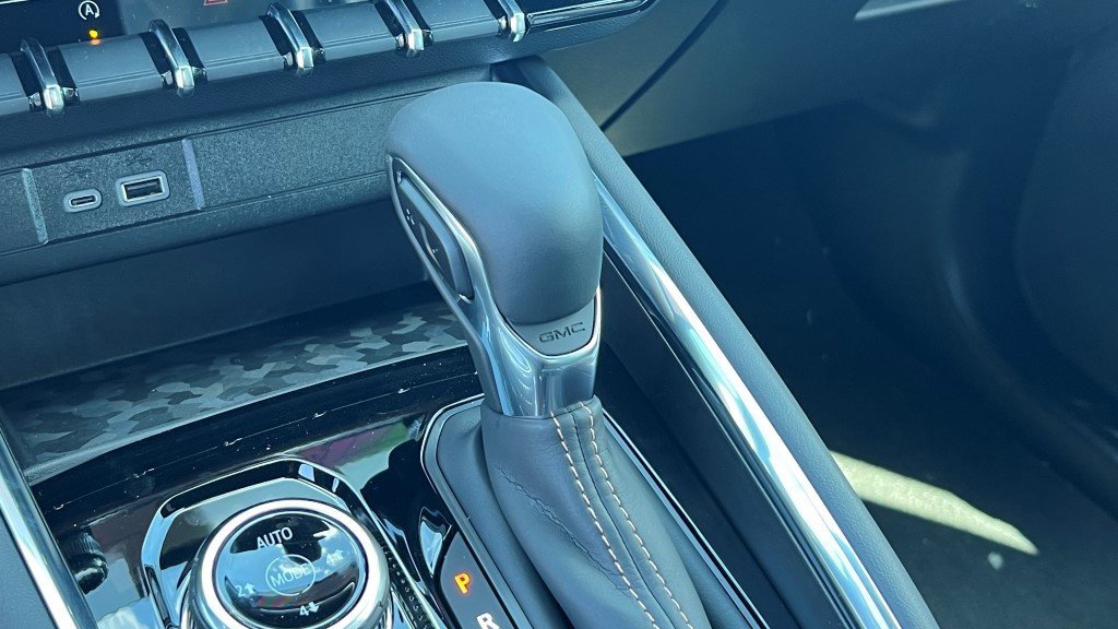2025 Gmc Canyon AT4 photo 24