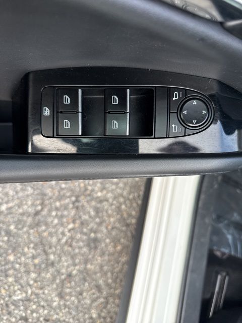 2023 Mazda Mazda3 2.5 s Preferred photo 16