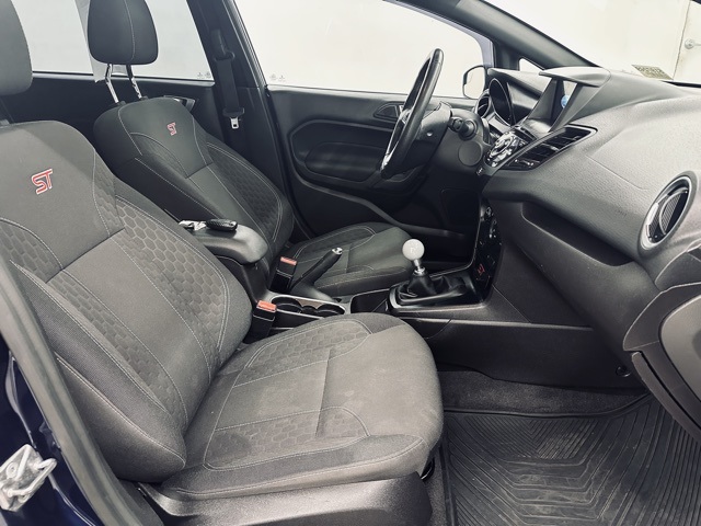 2016 Ford Fiesta ST photo 4