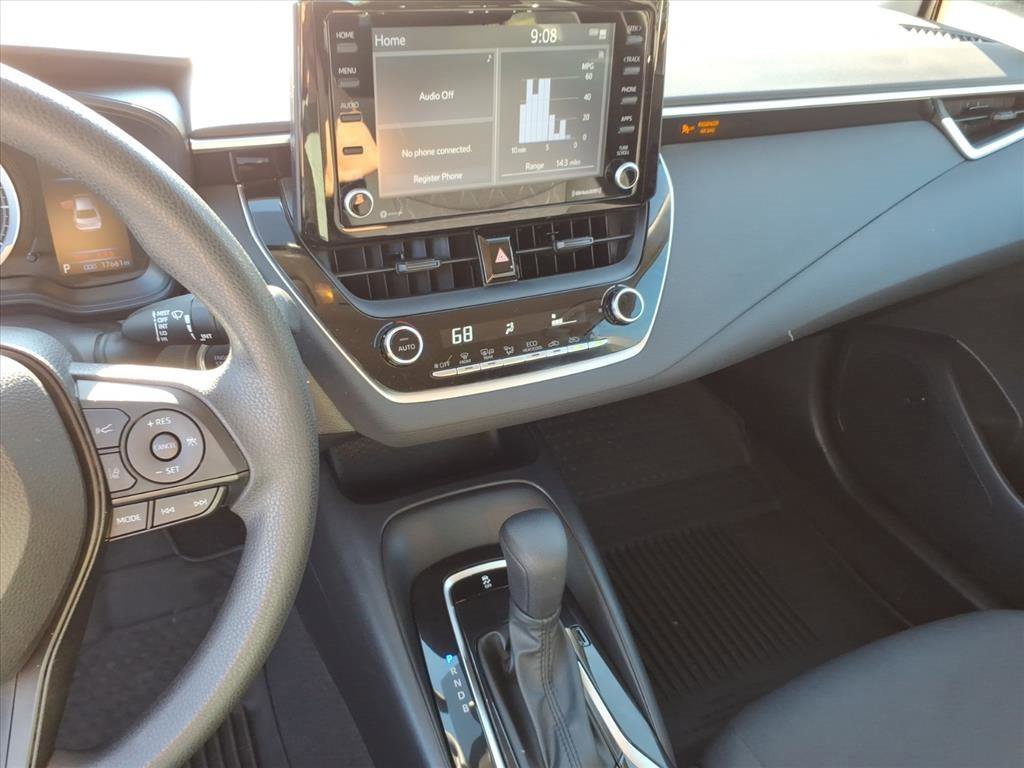 2022 Toyota Corolla LE photo 16