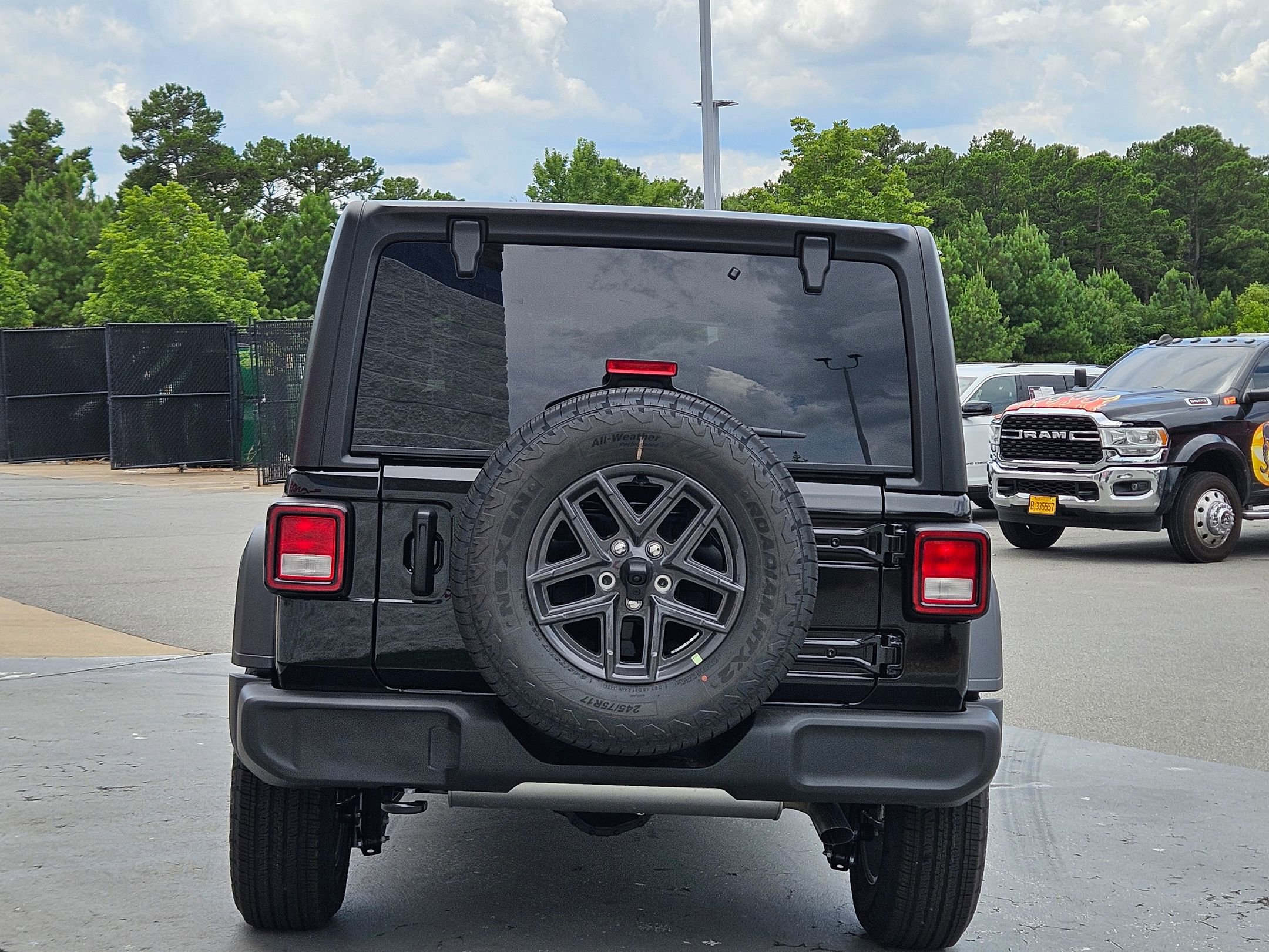 2025 Jeep Wrangler Sport S photo 6