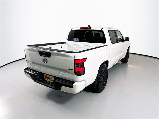 2022 Nissan Frontier SV photo 8