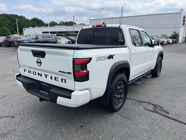 2024 Nissan Frontier PRO-4X photo 3