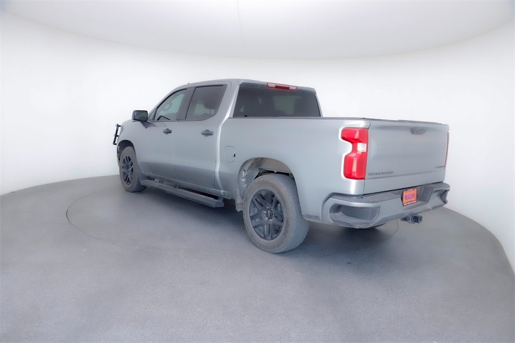 2023 Chevrolet Silverado Custom photo 4