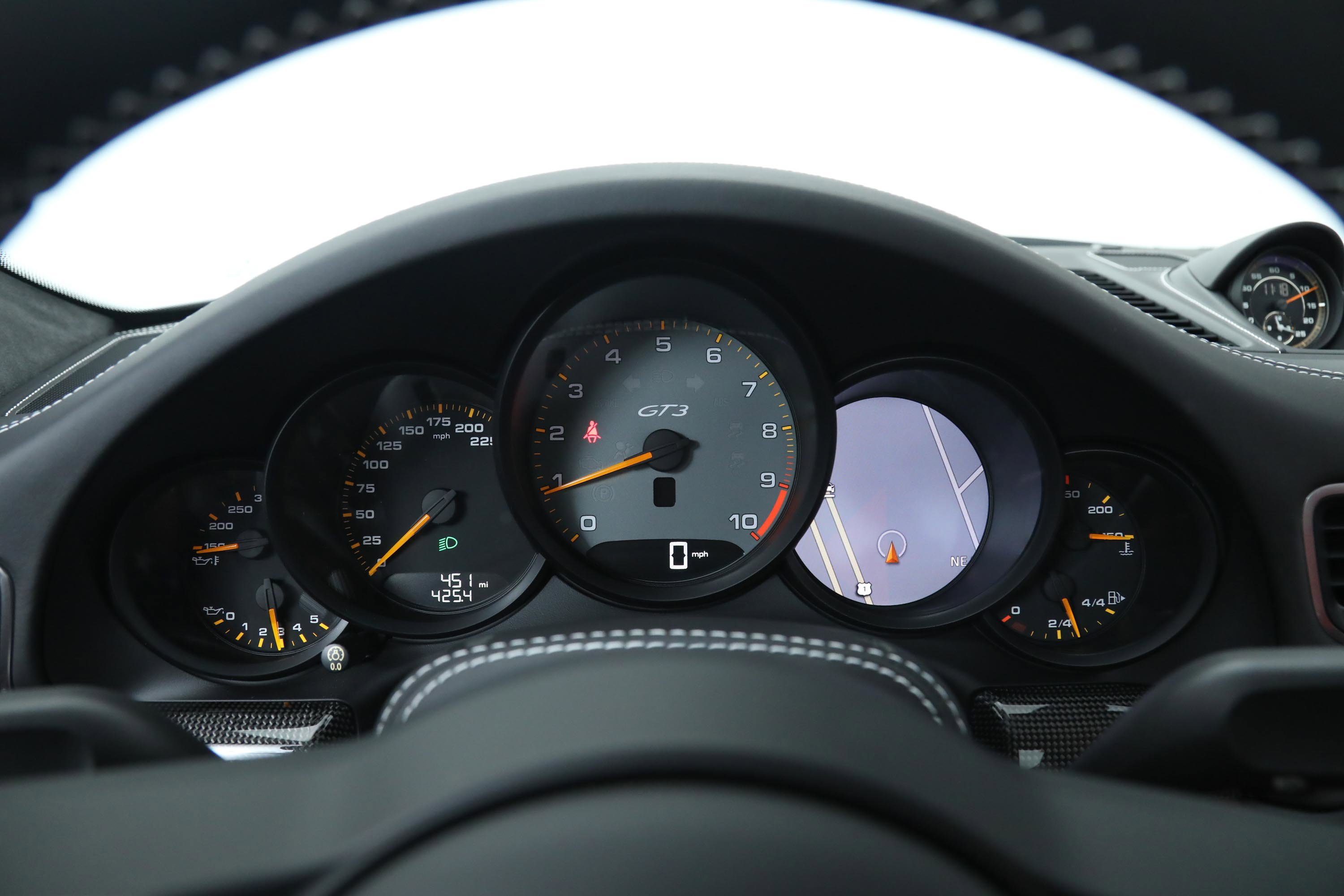 2018 Porsche 911 GT3 Touring photo 24