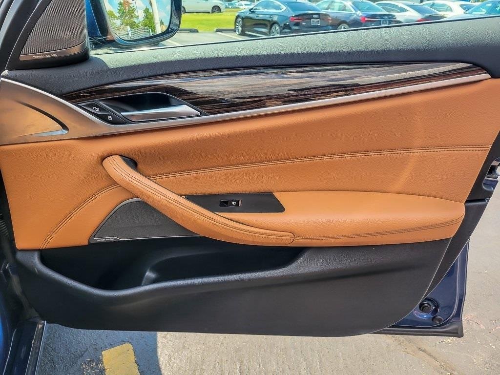 2022 BMW 540I - Image 20