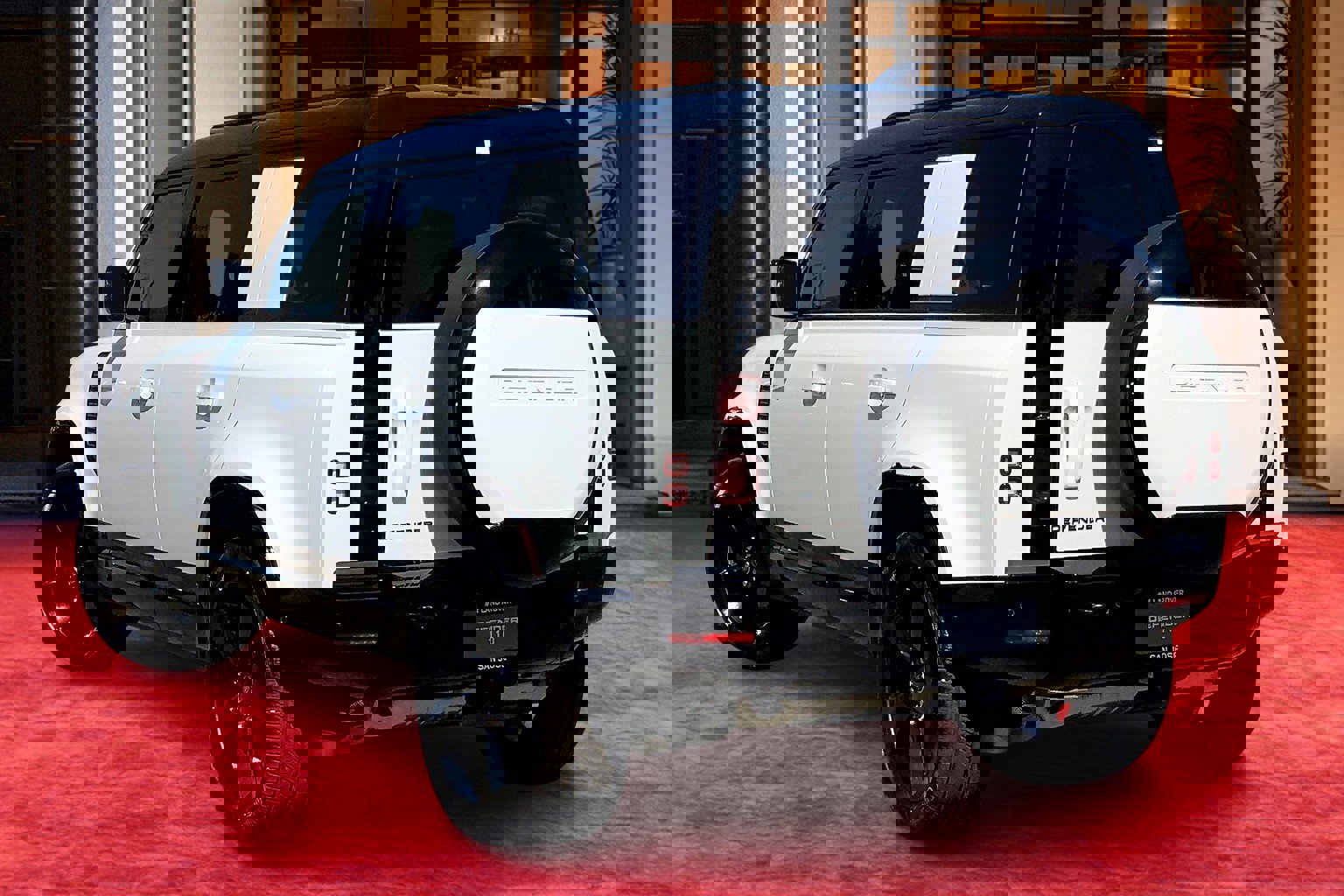 2025 Land Rover Defender 110 X-Dynamic SE photo 3