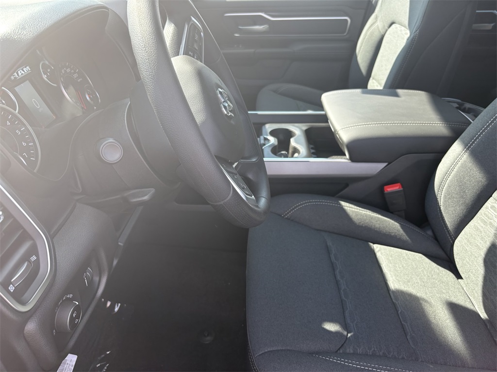 2025 Ram 1500 Big Horn photo 17
